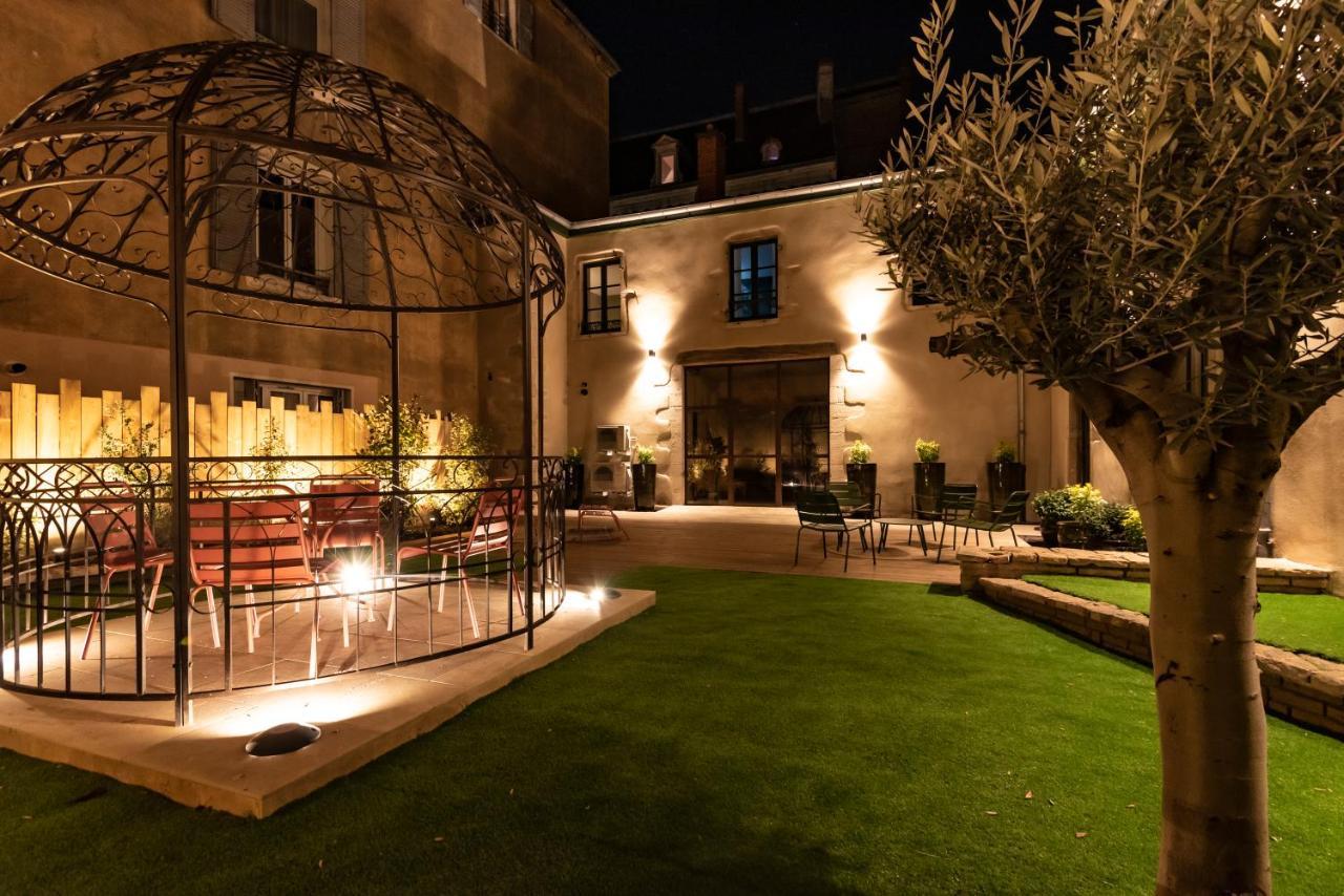 Le Cosy Chic . Proche Gare . Centre-Ville Macon . Neuf . Climatisation . Design . Wifi . Buitenkant foto