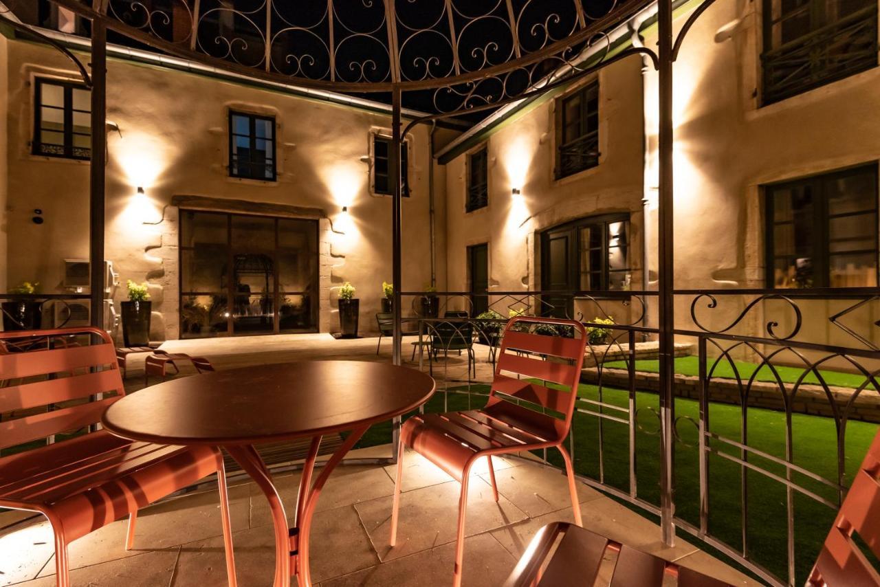 Le Cosy Chic . Proche Gare . Centre-Ville Macon . Neuf . Climatisation . Design . Wifi . Buitenkant foto